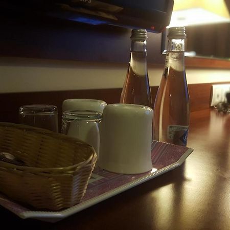 Hotel Feniks Poznan Luaran gambar